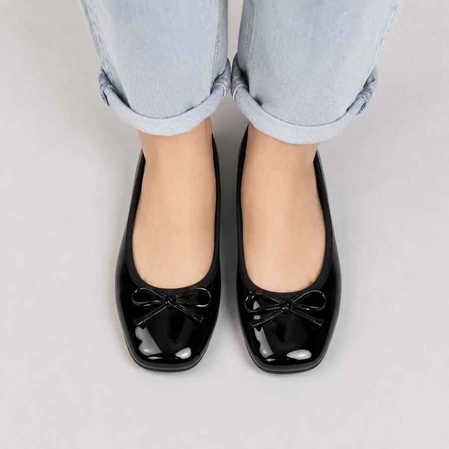 Ballerines femme noires à bout ouvert vues du dessus avec nœud
