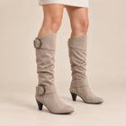Bottes Slouchy Femme - Suédine à Boucles Anneau Talon Cône - Beige