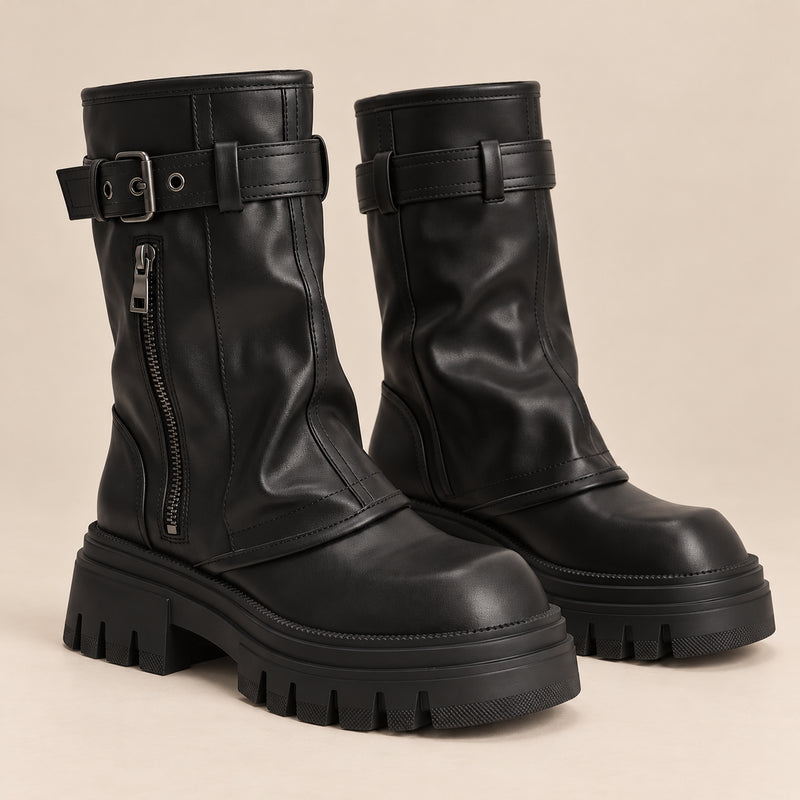 Bottes Biker Femme - Guêtre Superposée Semelle Crantée - Noir - vue non portée sur fond beige