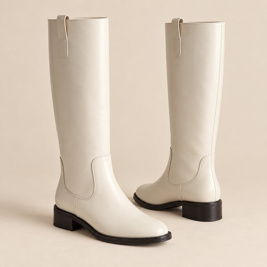Bottes Cavalières Hautes Femme - Effet Cuir Talon Carré - Blanc Cassé - bottes seules sur fond beige