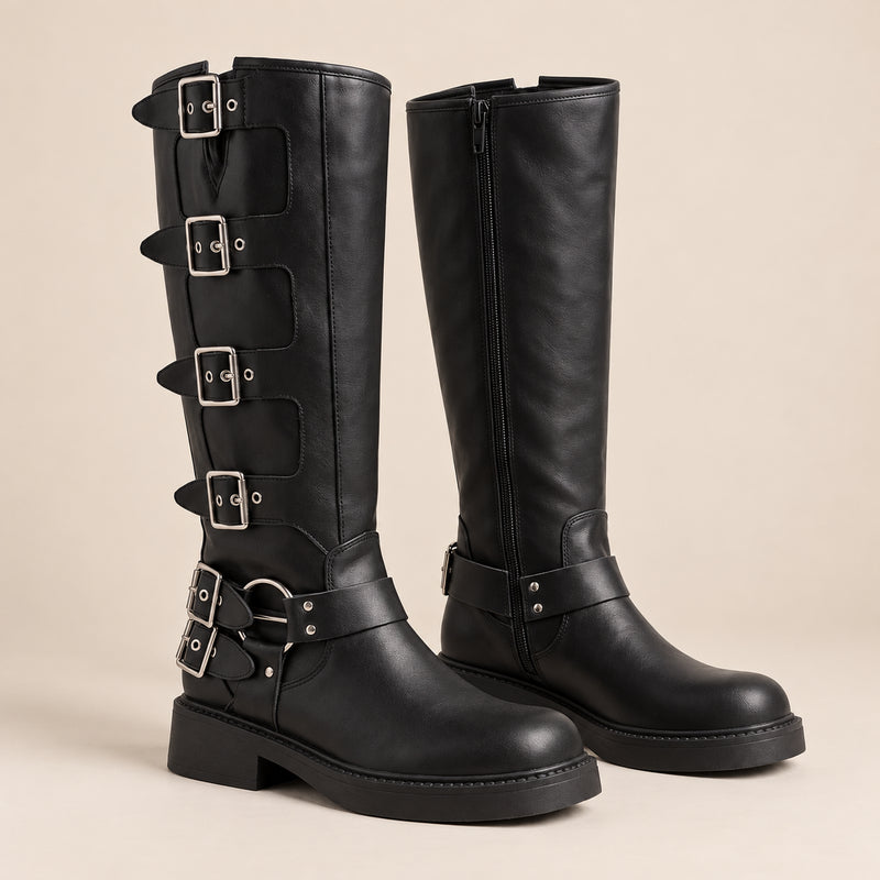Bottes Hautes Femme - Motardes à Boucles Effet Cuir Talon Carré - Noir - bottes seules sur fond beige
