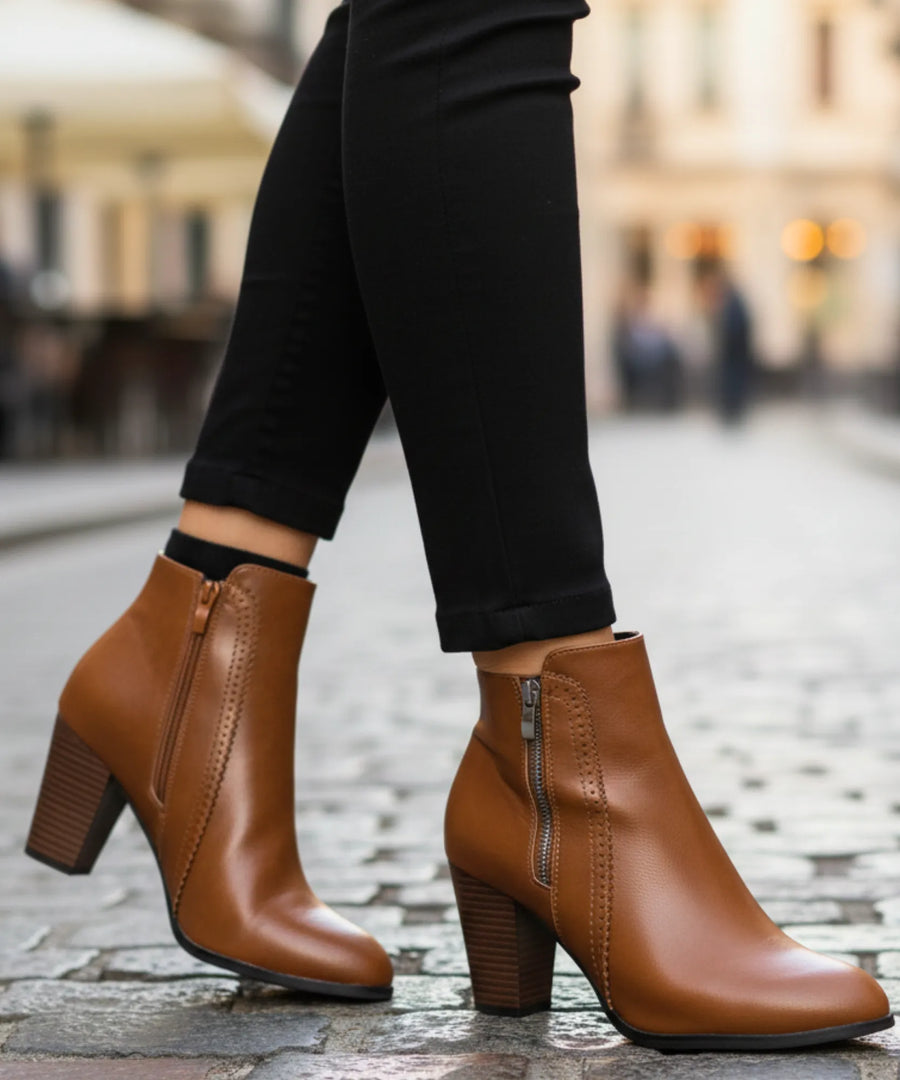 Bottines en cuir à talons femme