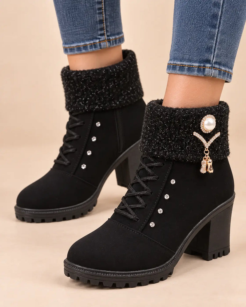 Bottines Fourrées Femme - Suédine Revers Maille Talon Carré Noir porté