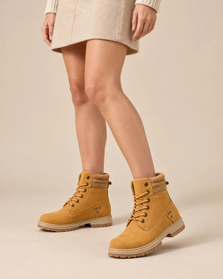 Bottines Worker Femme - Plates à Lacets Effet Cuir Camel porté