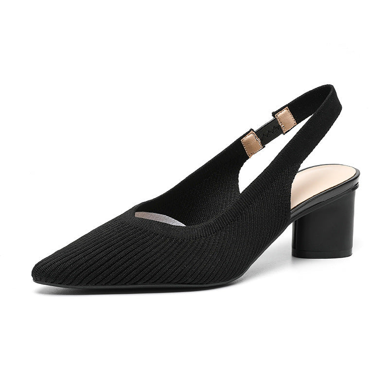 Escarpin femme bout pointu talon carré - gros plan