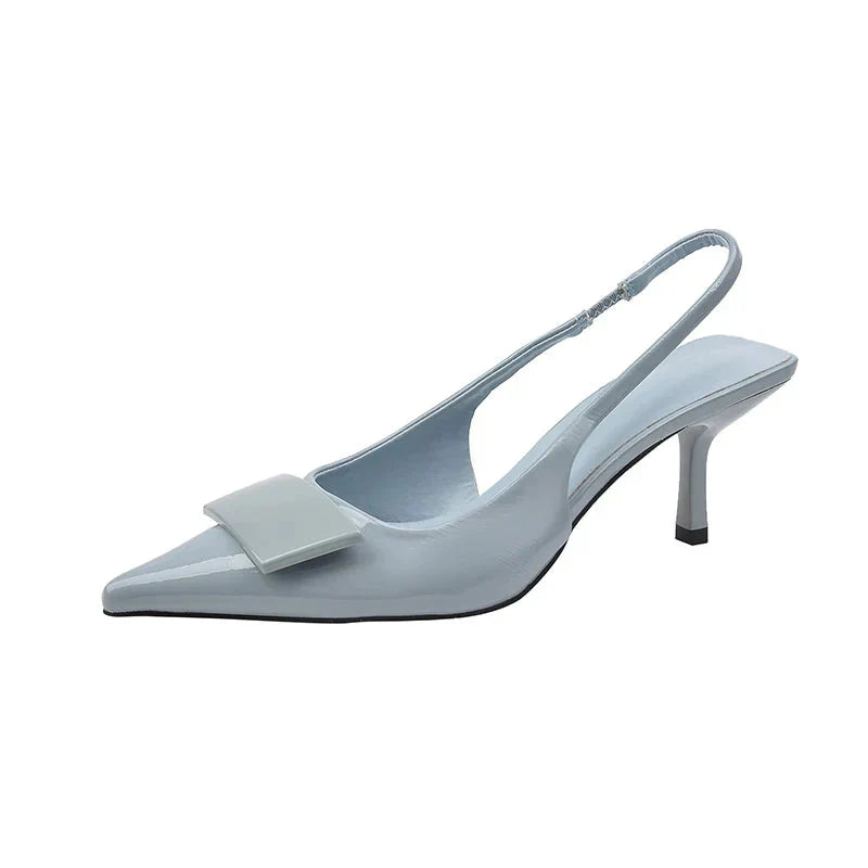 Escarpin femme de bureau élégant raffiné - vue d'ensemble posé
