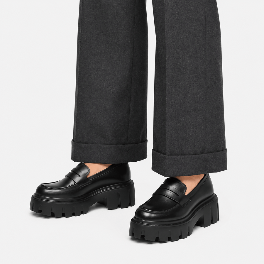 Mocassin femme noir chunky bout rond - vue trois quart