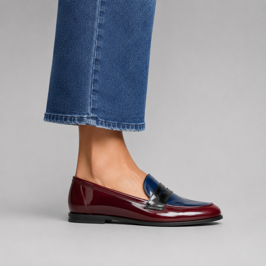 mocassin femme a bout rond bleu vue de côté portée