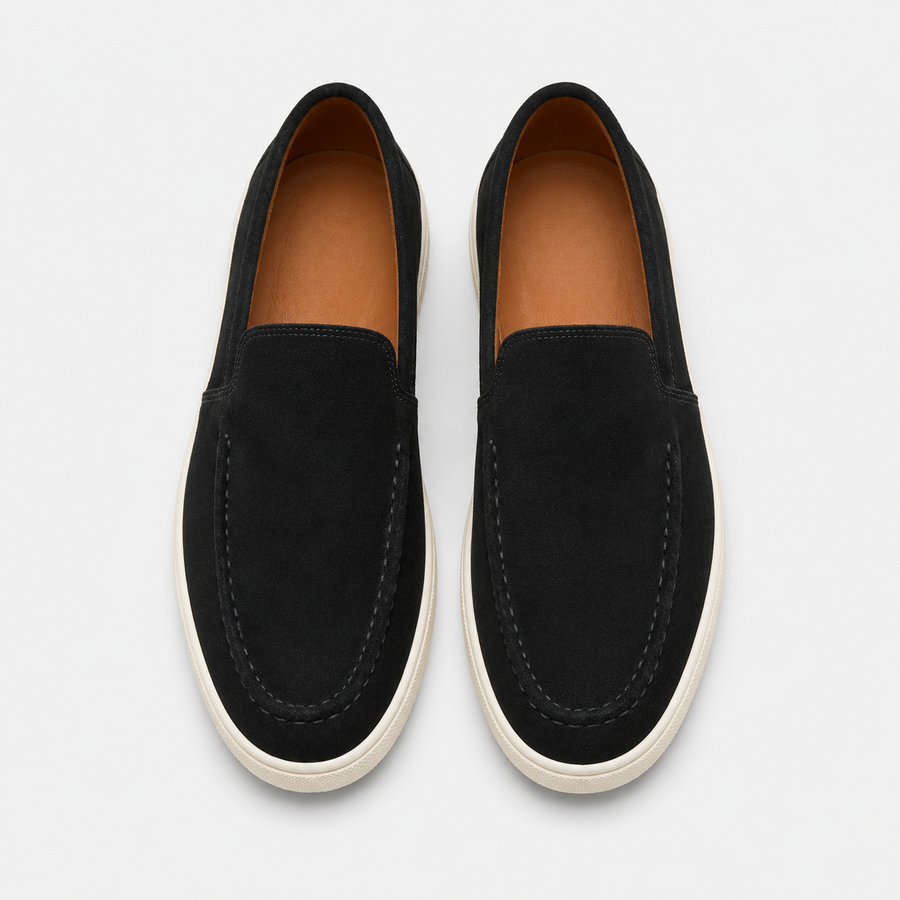 Mocassin noir à enfiler en cuir pour homme vue de haut