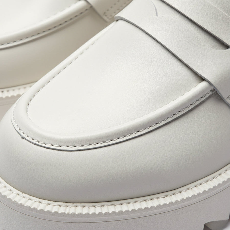 Mocassin femme blanc plateforme confort - vue portée