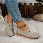Mocassins femme – bleu marine détail lacet - Beige