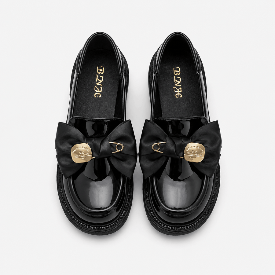 Mocassin femme noir vernis penny - vue de côté