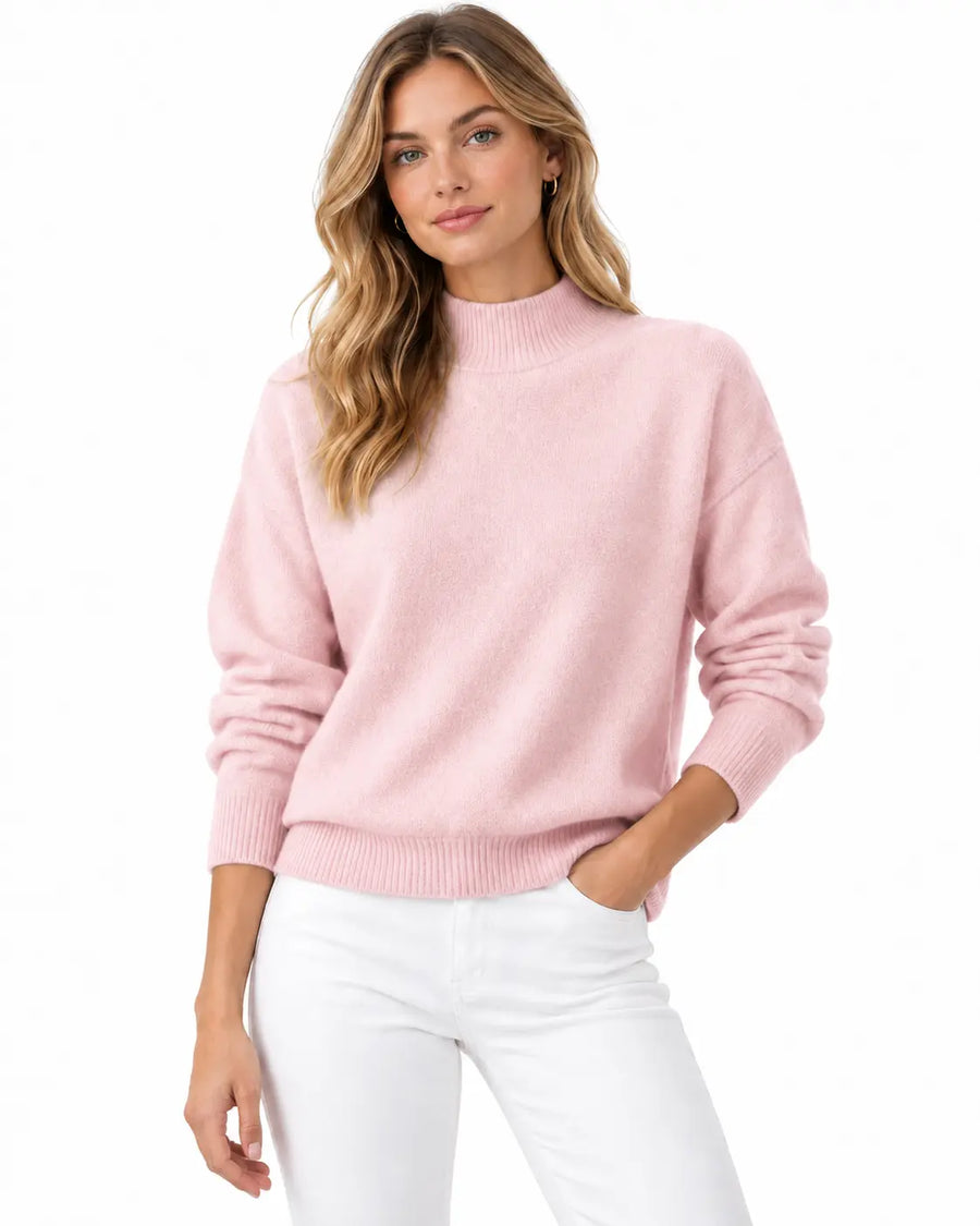 Pull Femme Col Roulé Maille Côtelée Rose clair porté