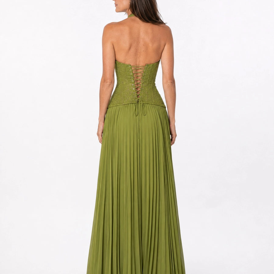 Robe soirée col halter bretelles plissées - silhouette complète