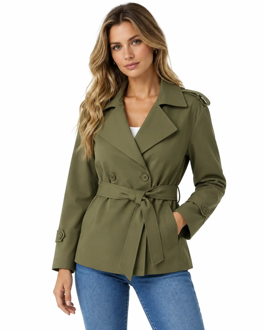 Trench Femme - Court Droit Croisé Ceinture Col Cranté Épaulettes Kaki porté