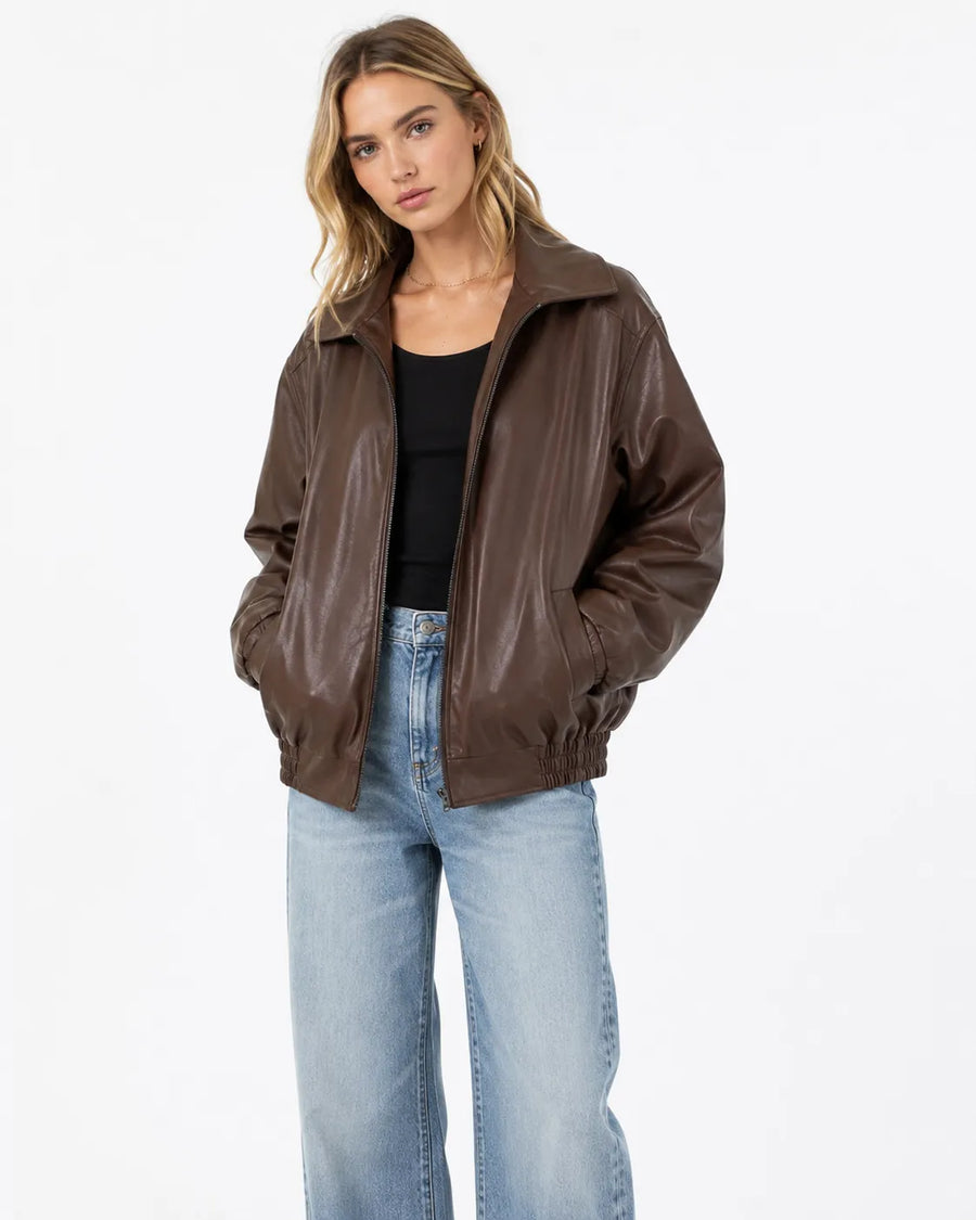 Veste en cuir femme - vue de côté