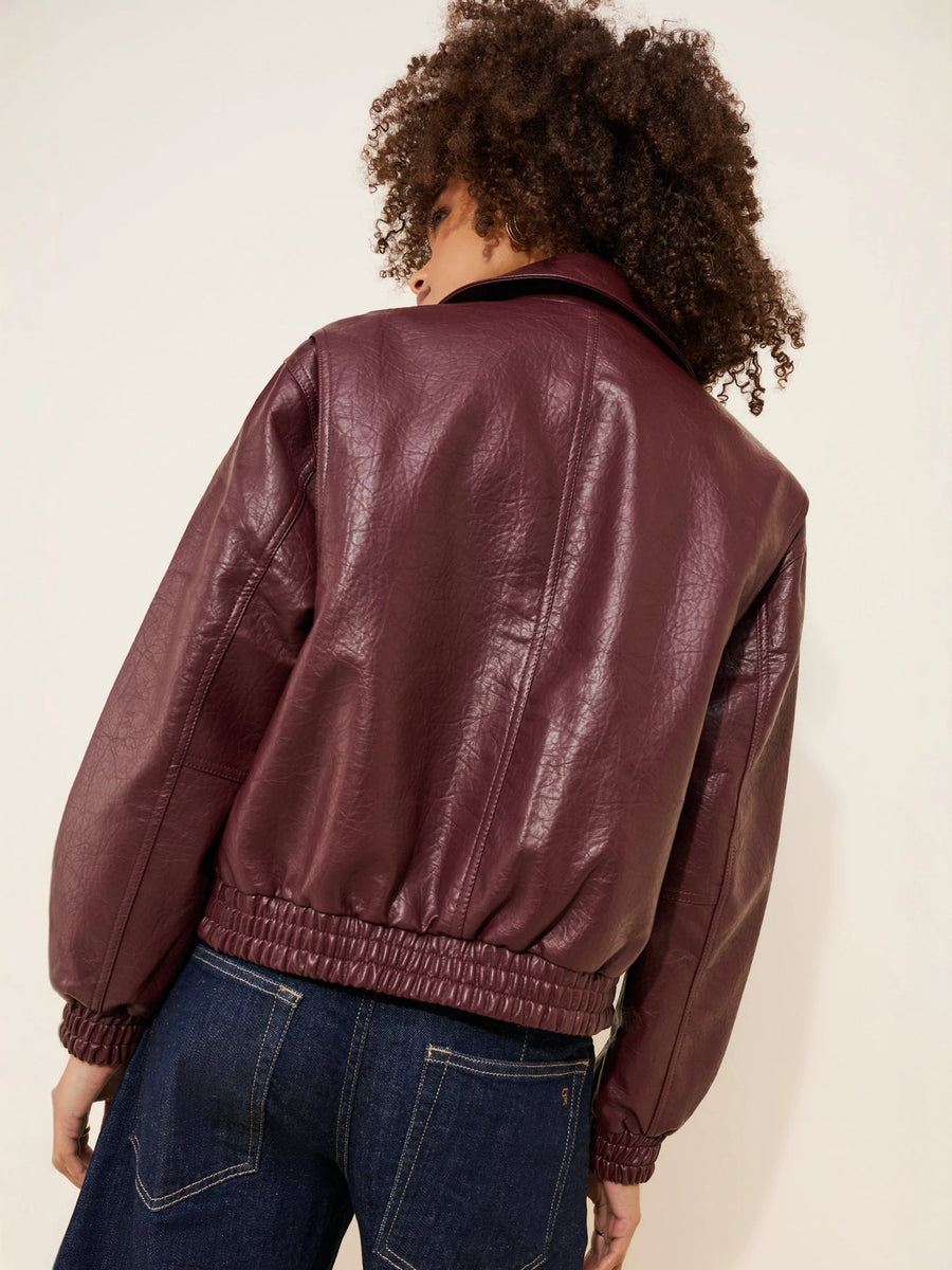 Veste en cuir femme - vue de côté